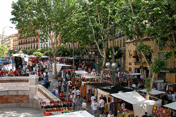 The open Sunday market, El Rastro